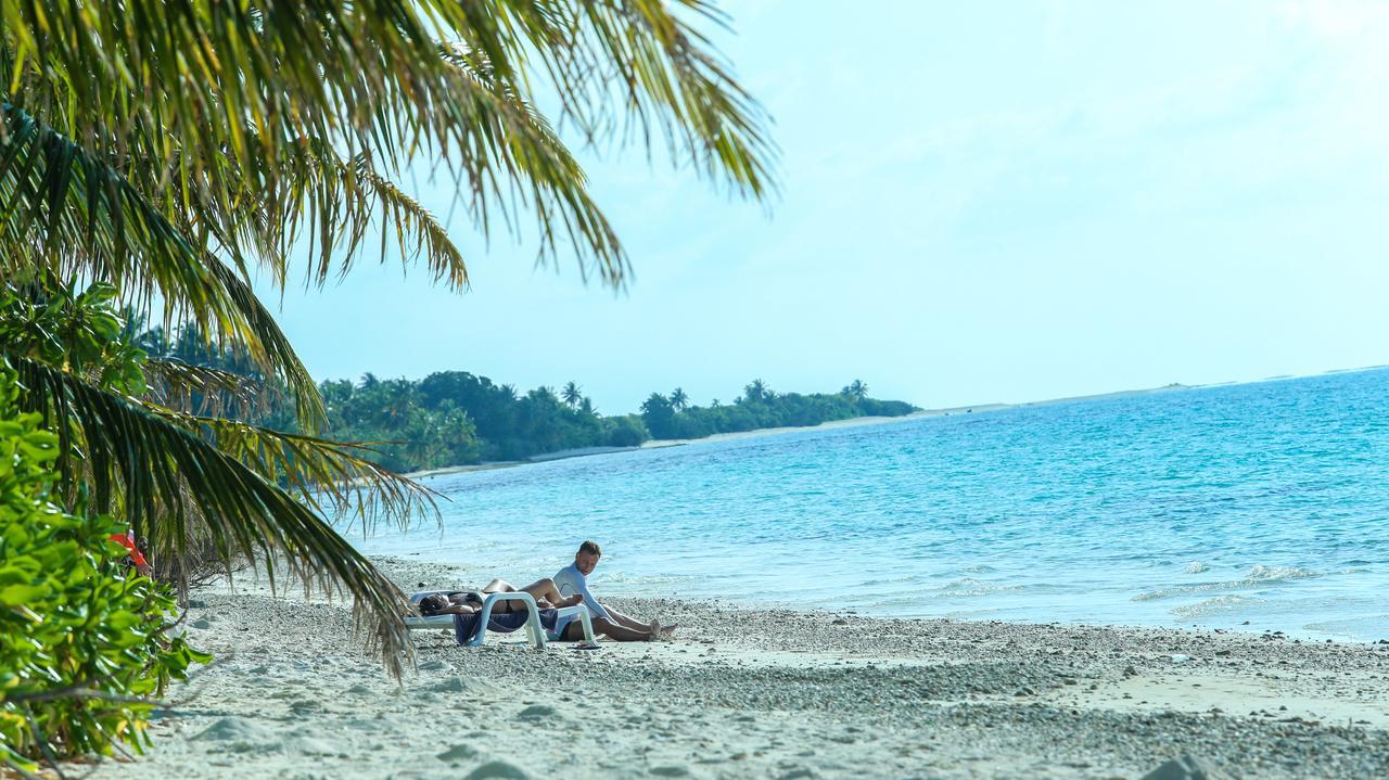 Dhigurah Retreat Beach Bagian luar foto