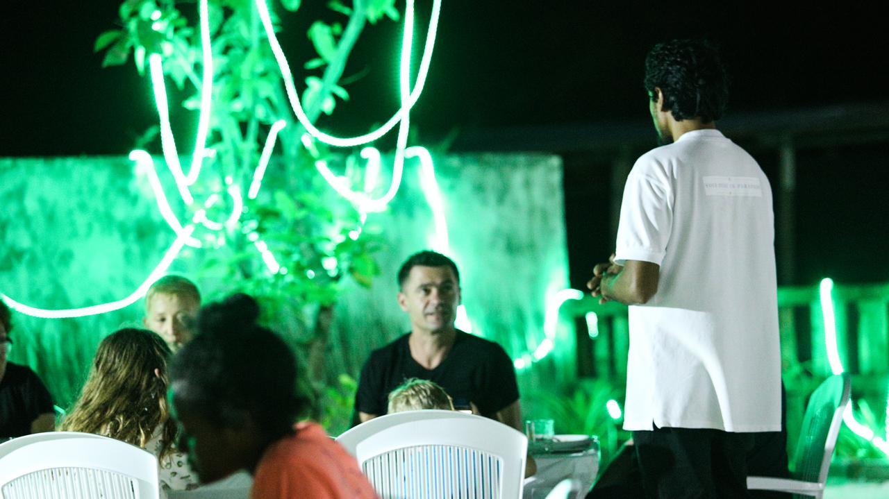 Dhigurah Retreat Beach Bagian luar foto
